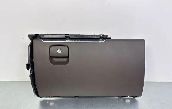 Jaguar F-Pace Glove box CM80511