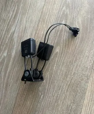 Ford Explorer EV Middle seatbelt buckle (rear) R2KBR613K21