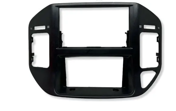 Mitsubishi Pajero Radio/GPS head unit trim MR456373
