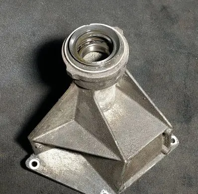 BMW X5 E53 Driveshaft support bearing bracket 7503120