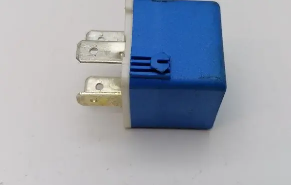 Mercedes-Benz A W168 Other relay A0025422519 4RA94001069
