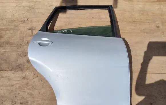 Seat Toledo III (5P) Rear door