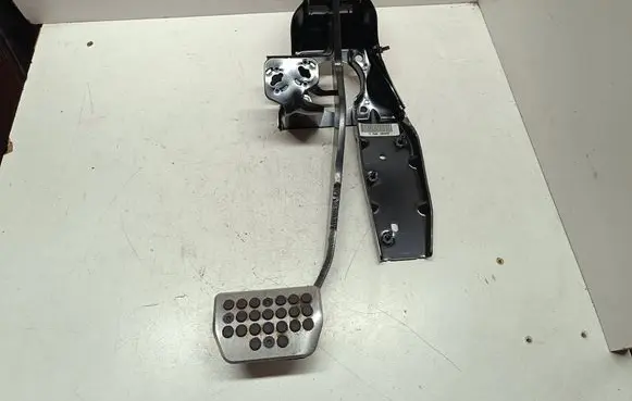 Ford Mondeo MK IV Brake pedal 7G9N2D094RC