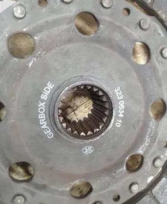 Toyota Avensis Verso Clutch pressure plate 323063410 LUK