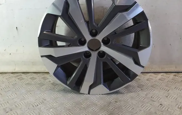 R17 alloy rim