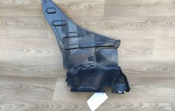 Suzuki Swift II Engine splash shield/under tray 7242168L0