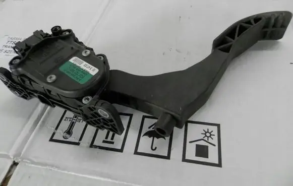 Skoda Fabia Mk1 (6Y) Accelerator pedal position sensor 6Q0721503C