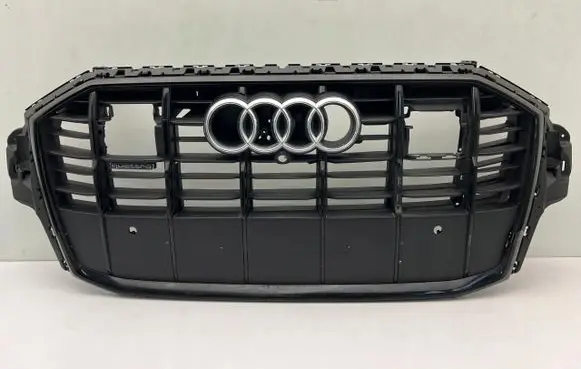 Audi Q7 4M Front bumper upper radiator grill 4M0853651AJ