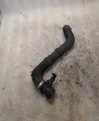 Volkswagen Phaeton Engine coolant pipe/hose