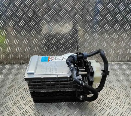 Mercedes-Benz C W206 Hybrid / electric car battery A0009827824