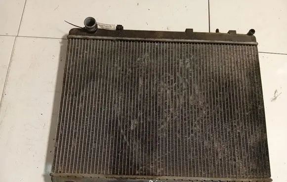 Citroen C4 I Coolant radiator 