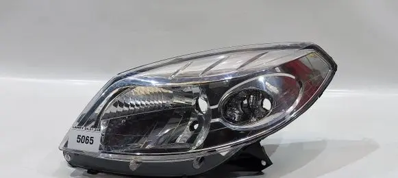 Renault Sandero I Headlight/headlamp 20-B794