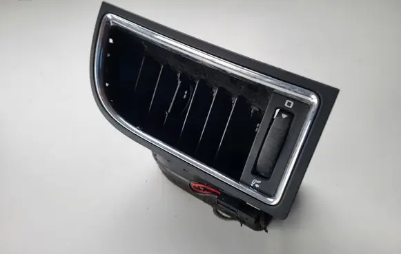 Skoda Superb B6 (3T) Dashboard side air vent grill/cover trim