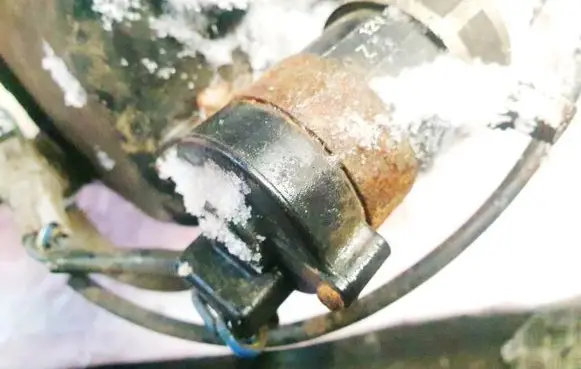 Mitsubishi Pajero Windscreen/windshield washer pump