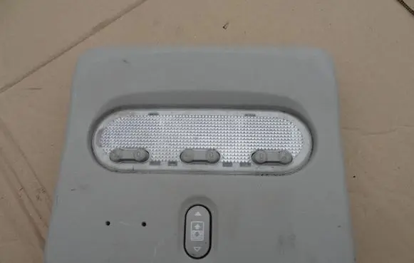 Nissan Qashqai Headlining lighting console trim 26430HP02A