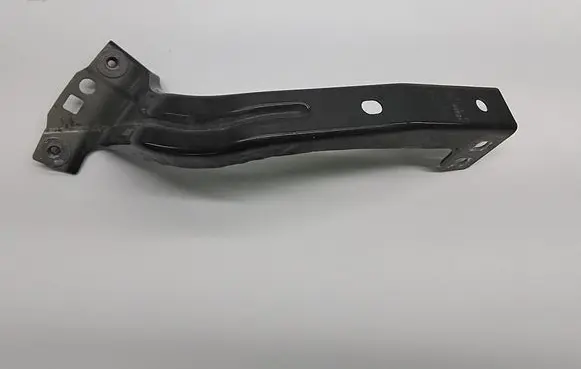 Skoda Citigo Fender mounting bracket 1S0821142