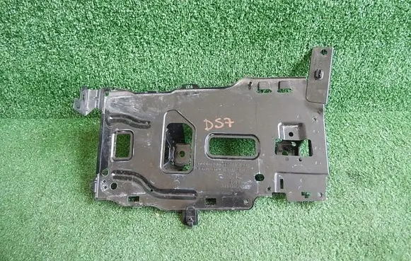 Citroen DS7 Crossback Battery tray 