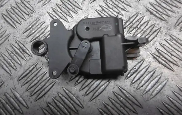 Seat Ibiza II (6k) A/C air flow flap actuator/motor 1J0907511
