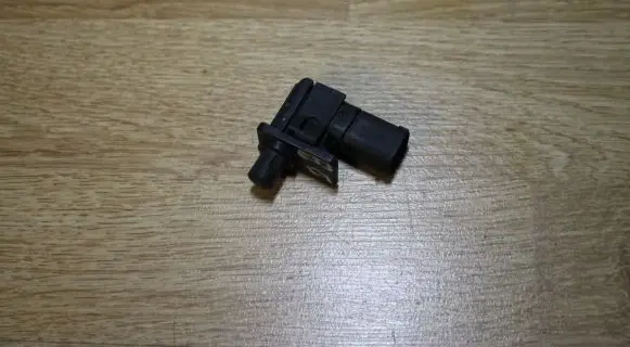 BMW X5 E53 Bonnet alarm switch sensor 8352229