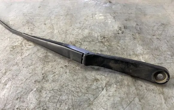 Seat Ibiza III (6L) Front wiper blade arm 6L1955410 6L1955410B