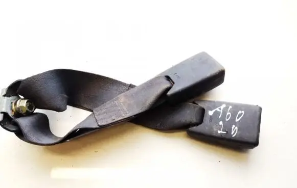Subaru Outback Middle seatbelt buckle (rear) 