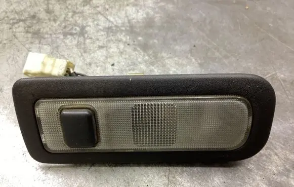 Toyota Avensis Verso Rear seat light