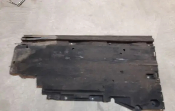 Audi A4 S4 B8 8K Center/middle under tray cover 8K0825207D