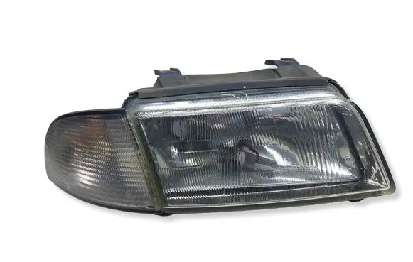 Audi A4 S4 B5 8D Headlight/headlamp 8D0941004EKASACJA 8D0941004E