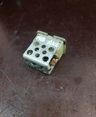 Mercedes-Benz A W168 Coolant fan relay 