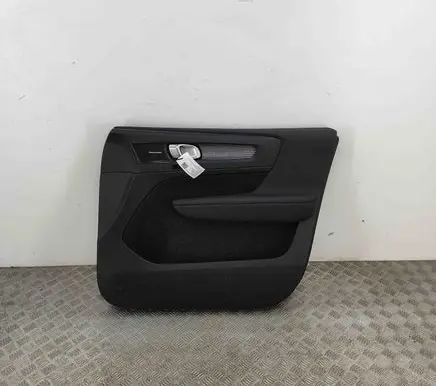 Volvo XC40 Front door card panel trim 32282669