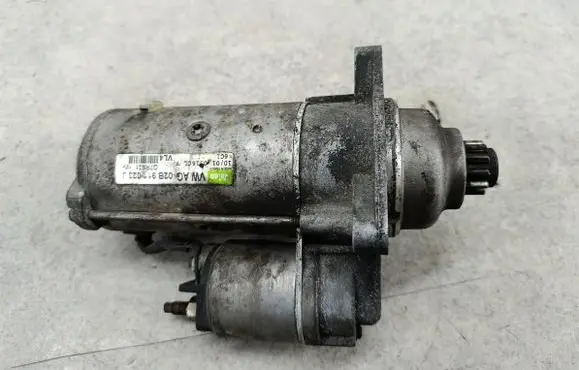 Volkswagen Transporter - Caravelle T4 Starter motor 02B911023J