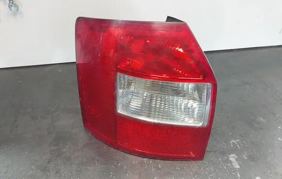 Audi A4 S4 B6 8E 8H Rear/tail lights 8E9945095