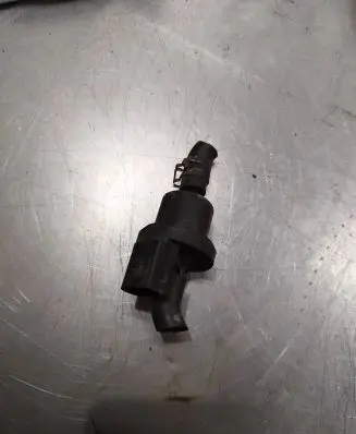 Volkswagen Polo V 6R Valve vacuum 0280142345