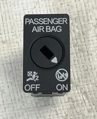 Passenger airbag on/off switch