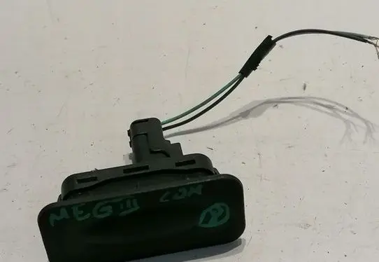 Renault Megane III Wiper control stalk 8200070256