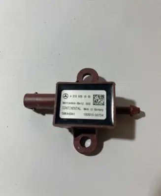 Mercedes-Benz E W213 Airbag deployment crash/impact sensor A2139051500 16091000734 5WK44941