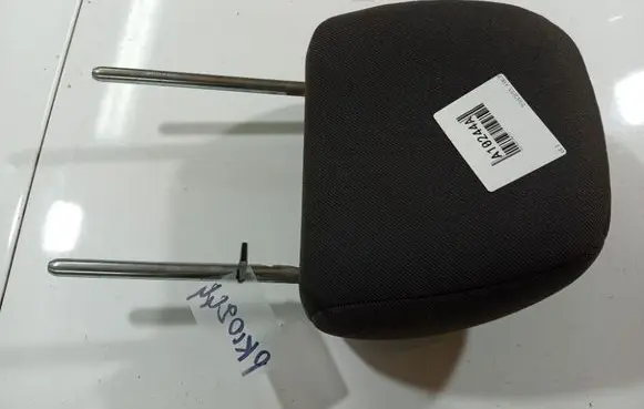 Ford Fiesta Front seat headrest 