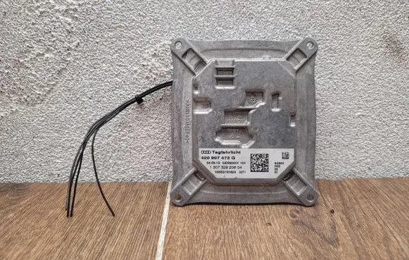 Audi TT TTS Mk2 Xenon control unit/module 420907472G 130732920604 10EEG101623