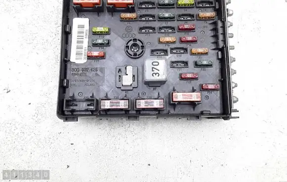 Volkswagen PASSAT B6 Fuse module 3C0937125