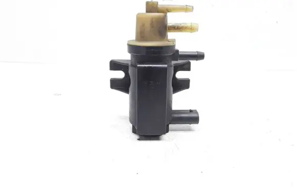 Mercedes-Benz C W204 Turbo solenoid valve A0091533128 70078208