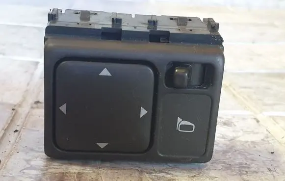 Nissan X-Trail T30 Wing mirror switch
