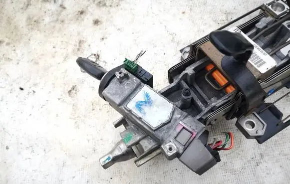 Ford Mondeo Mk III Ignition lock