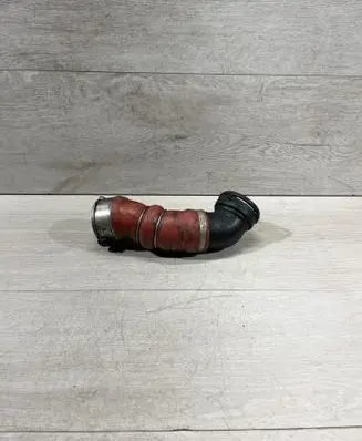 Intercooler hose/pipe