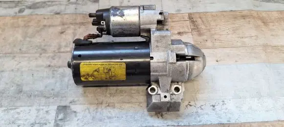 BMW 5 F10 F11 Starter motor 8506657 12418506657