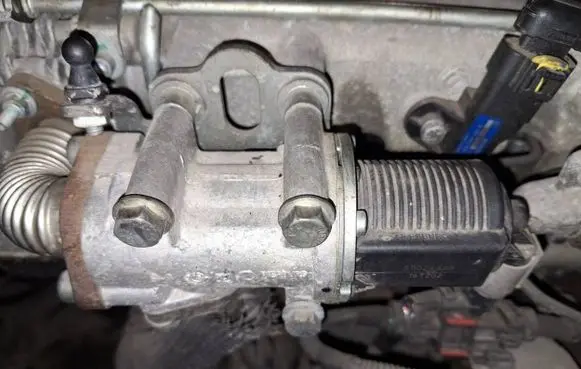 Opel Zafira B EGR valve 50024005 16t202