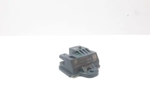 BMW 3 F30 F35 F31 Glow plug pre-heat relay 8570087