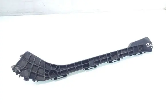 Rear bumper mounting bracket