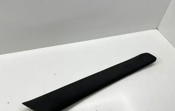 Mercedes-Benz W123 (A) pillar trim