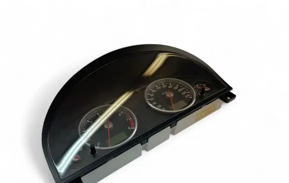 Speedometer (instrument cluster)