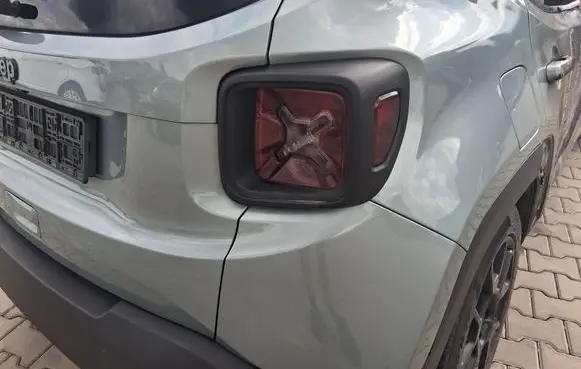 Jeep Renegade Rear/tail lights